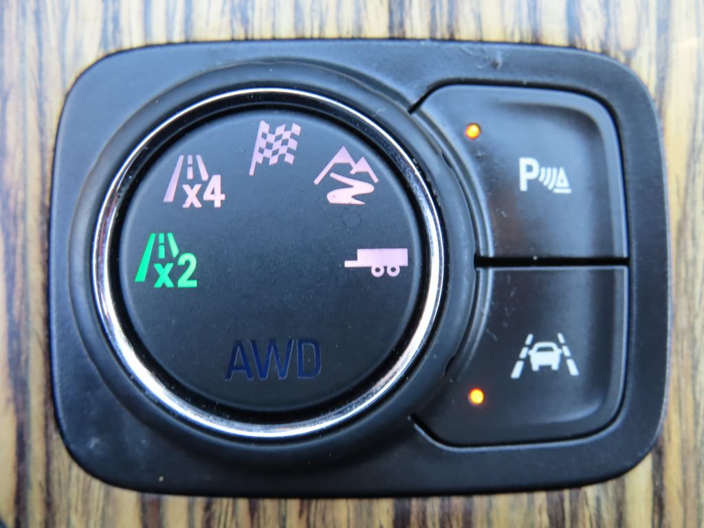 Certified 2019 GMC Acadia Denali w/ Technology Package AWD/4WD image 11