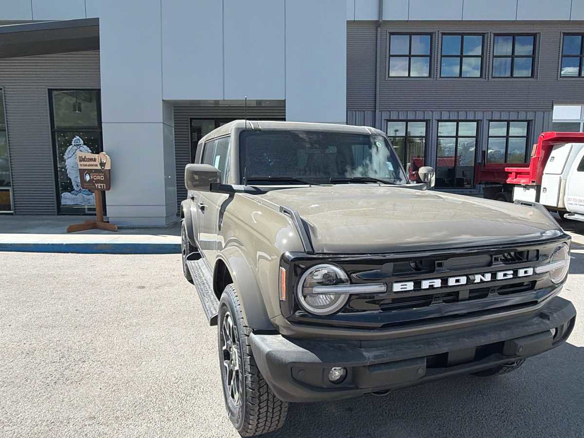 New 2026 Ford Bronco Outer Banks AWD/4WD video 1