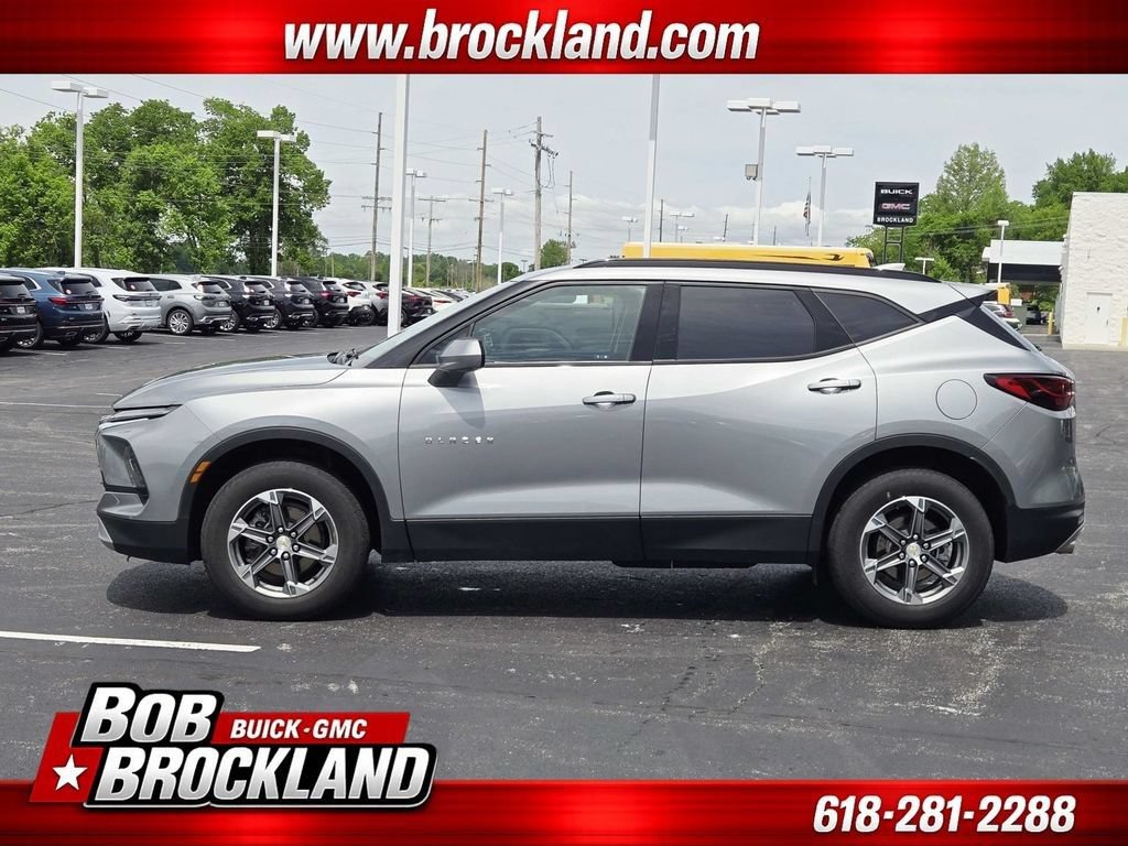 Used 2024 Chevrolet Blazer LT w/ Convenience Package FWD image 6