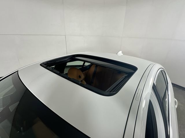 Used 2021 BMW 530e xDrive w/ Convenience Package image 23