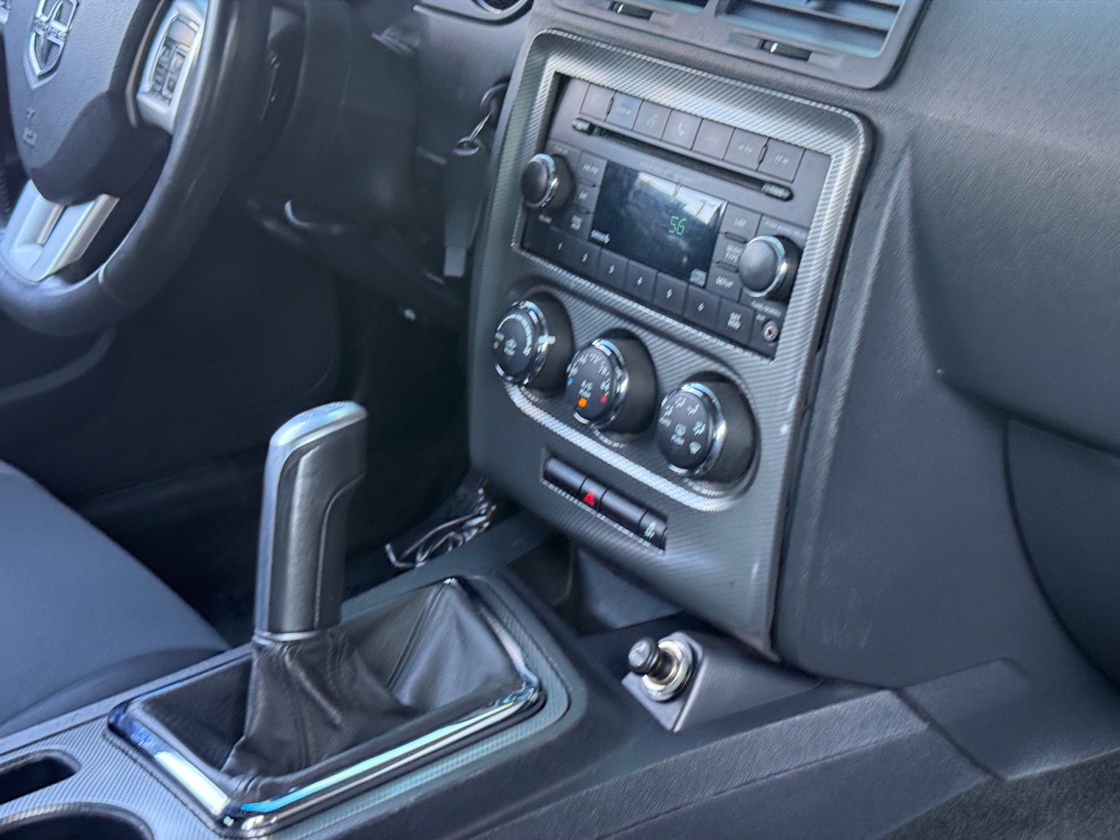 Used 2014 Dodge Challenger R/T image 17