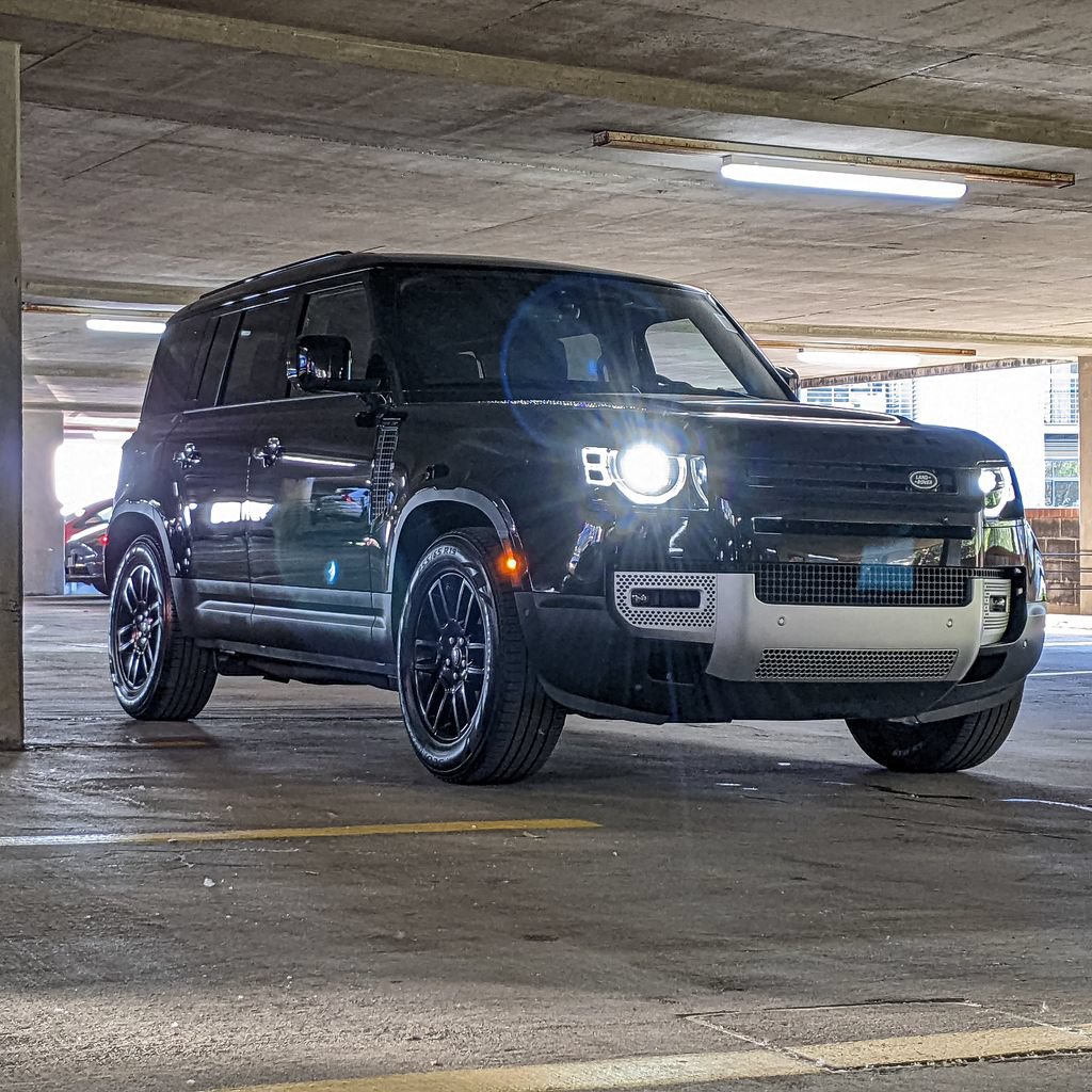 Used 2025 Land Rover Defender 110 S AWD/4WD image 7