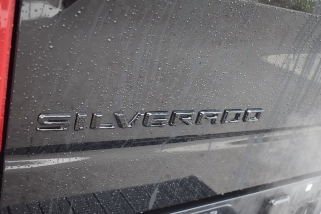 Certified 2025 Chevrolet Silverado 1500 High Country w/ Midnight Edition AWD/4WD image 13