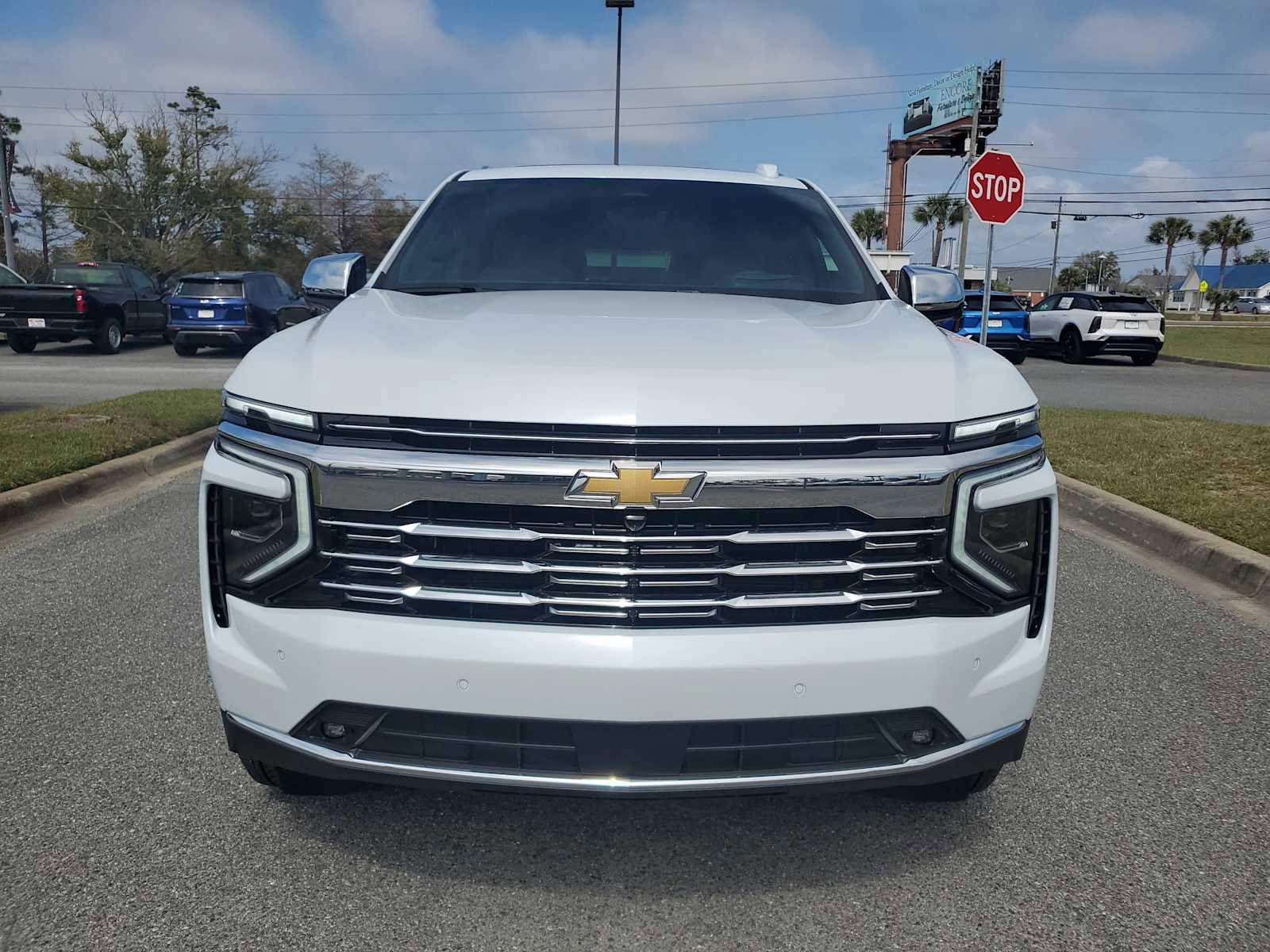 New 2026 Chevrolet Suburban Premier AWD/4WD image 9