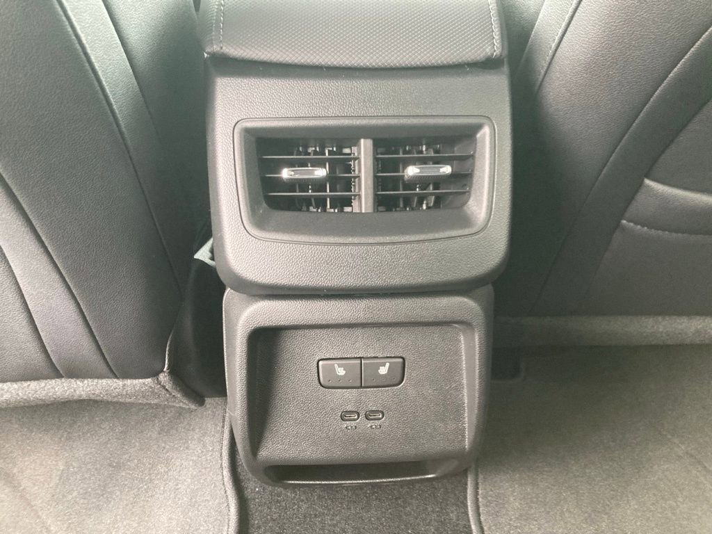 New 2026 Chevrolet Equinox EV LT w/ Convenience Package II image 22