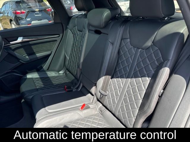 Used 2020 Audi SQ5 Premium Plus w/ Premium Plus Package image 18