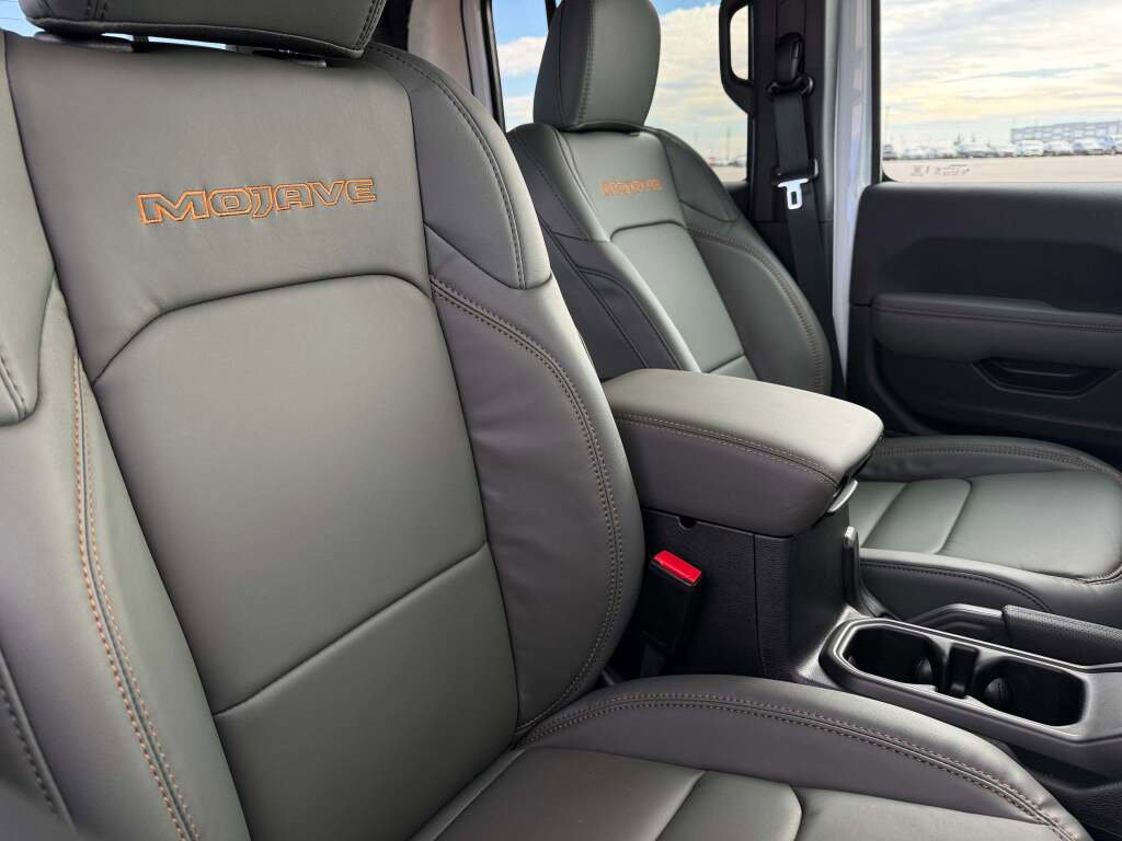 New 2026 Jeep Gladiator Mojave image 19