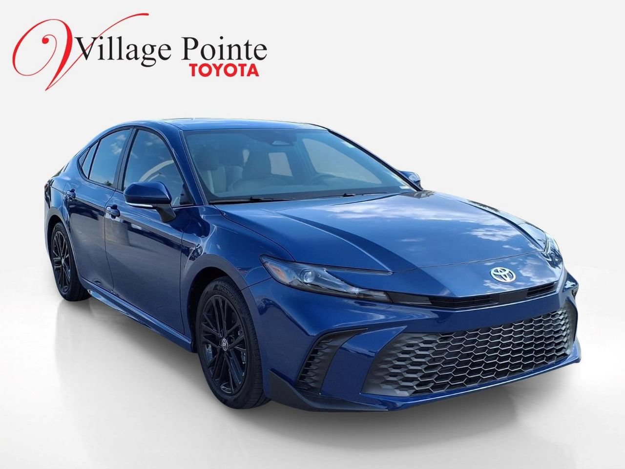 Used 2026 Toyota Camry SE w/ Convenience Package FWD image 7