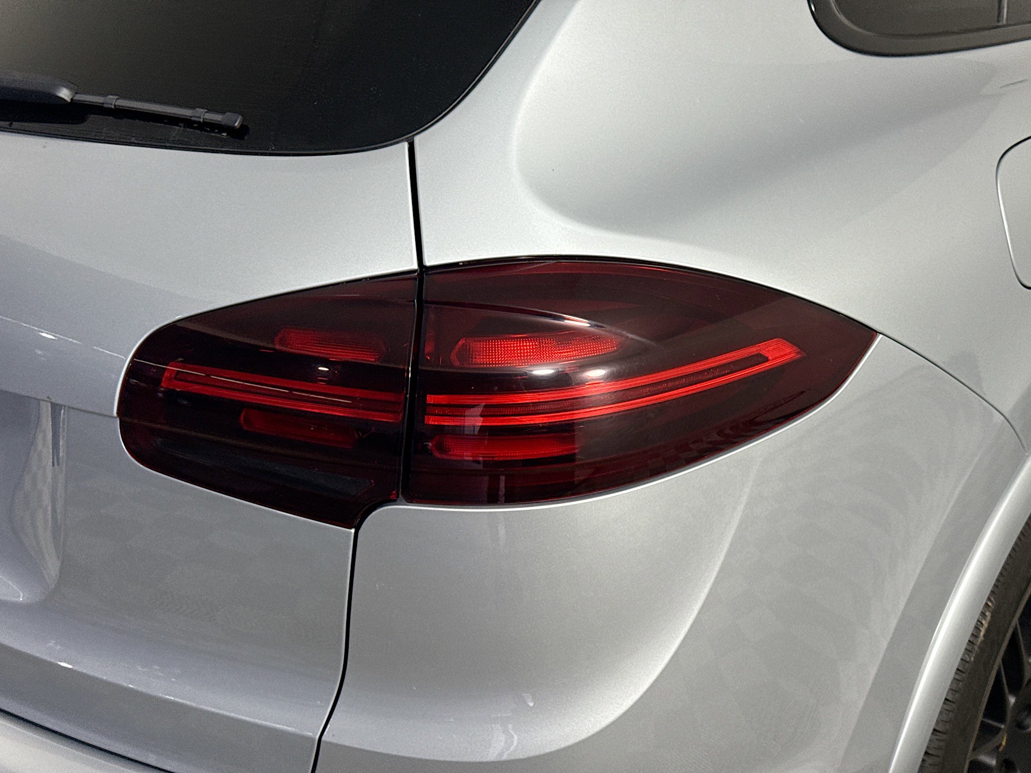 Used 2018 Porsche Cayenne GTS image 33