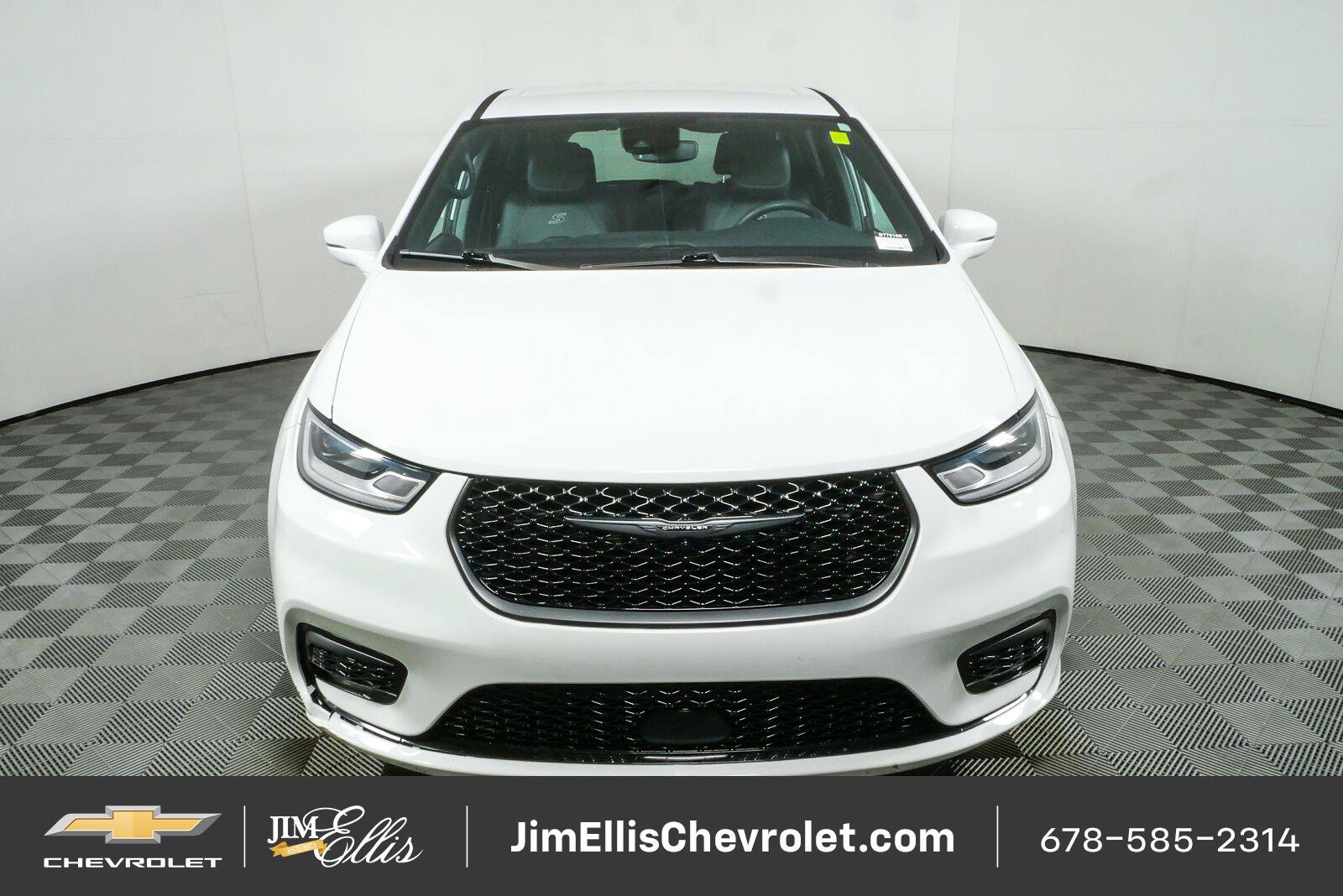 Used 2022 Chrysler Pacifica Touring-L w/ S Appearance Package FWD image 24