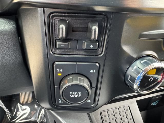 Used 2023 Ford F250 Lariat w/ Lariat Ultimate Package AWD/4WD image 28