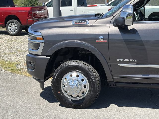New 2026 RAM 3500 Limited AWD/4WD image 11