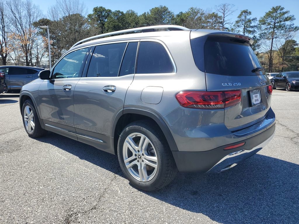 Used 2022 Mercedes-Benz GLB 250 4MATIC w/ Premium Package Lite image 7