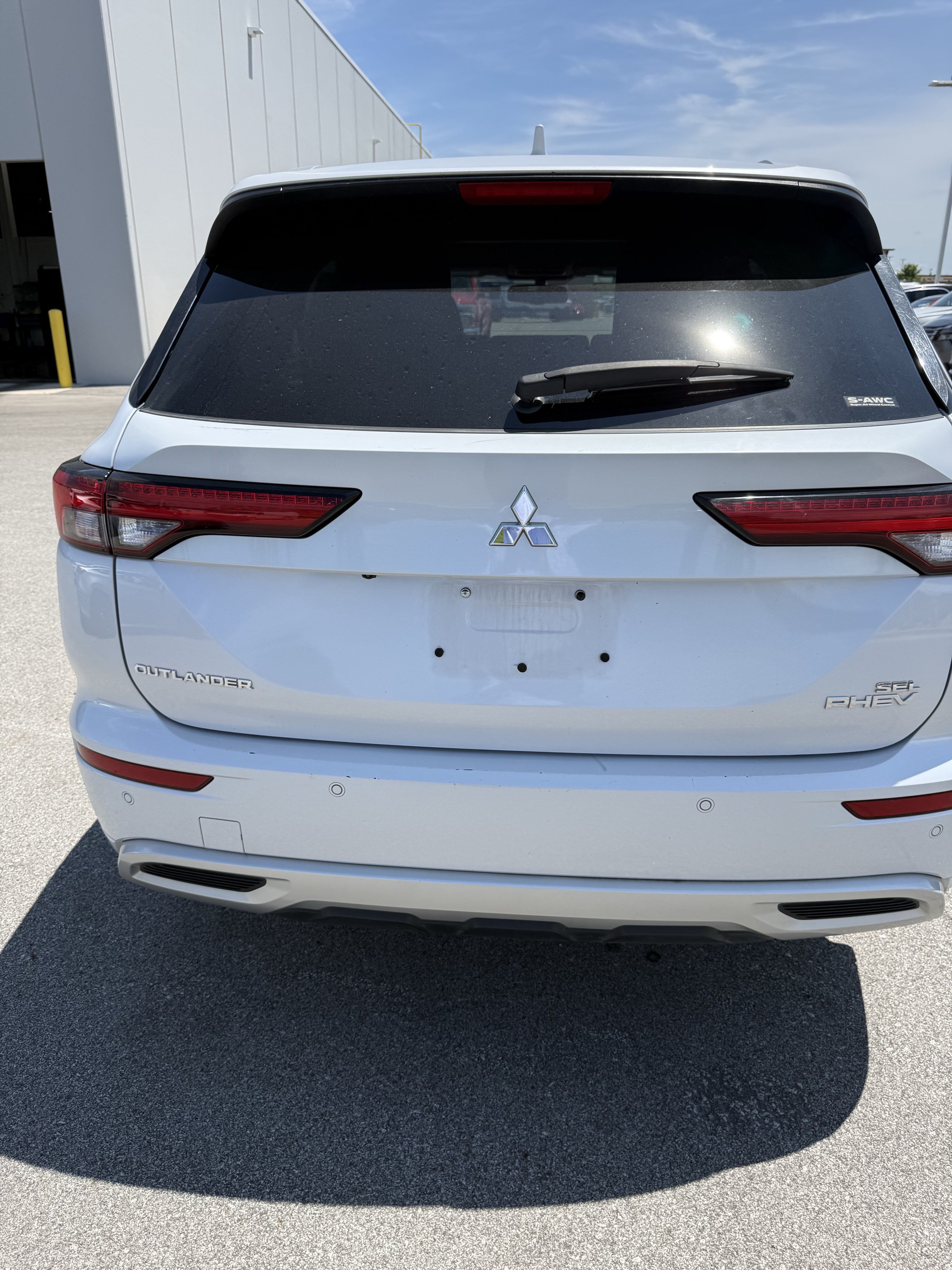 Used 2024 Mitsubishi Outlander SEL AWD/4WD image 4