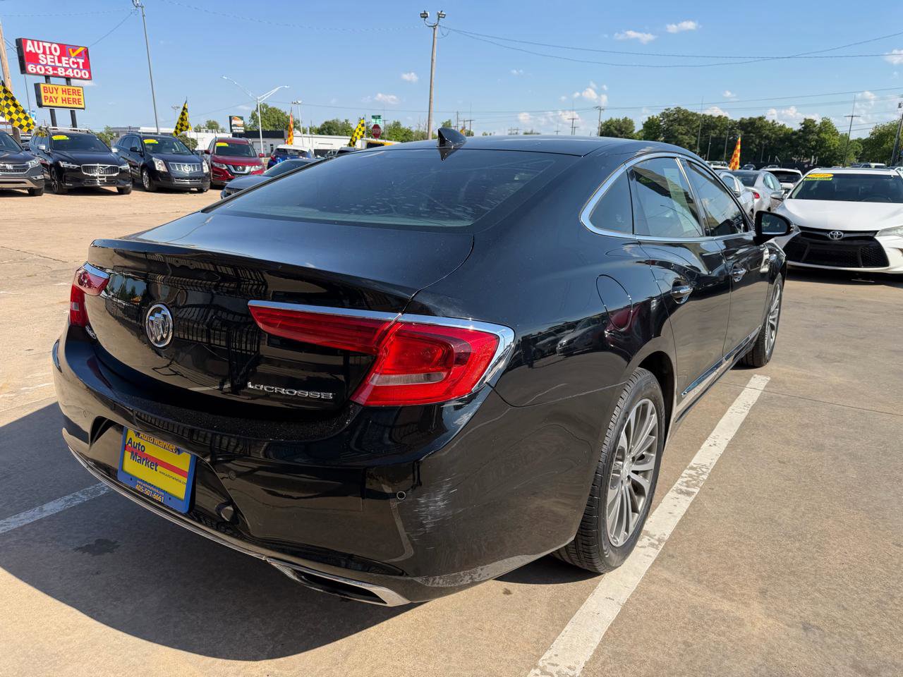 Used 2017 Buick LaCrosse Preferred FWD image 5