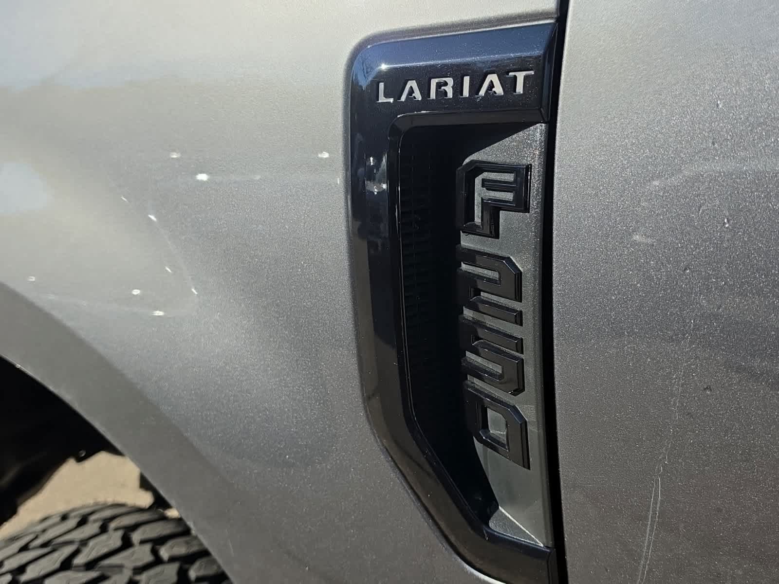 Used 2022 Ford F250 Lariat w/ Black Appearance Package AWD/4WD image 13