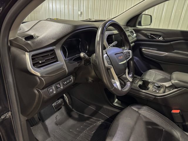 Used 2020 GMC Acadia SLT w/ Driver Alert Package II image 13