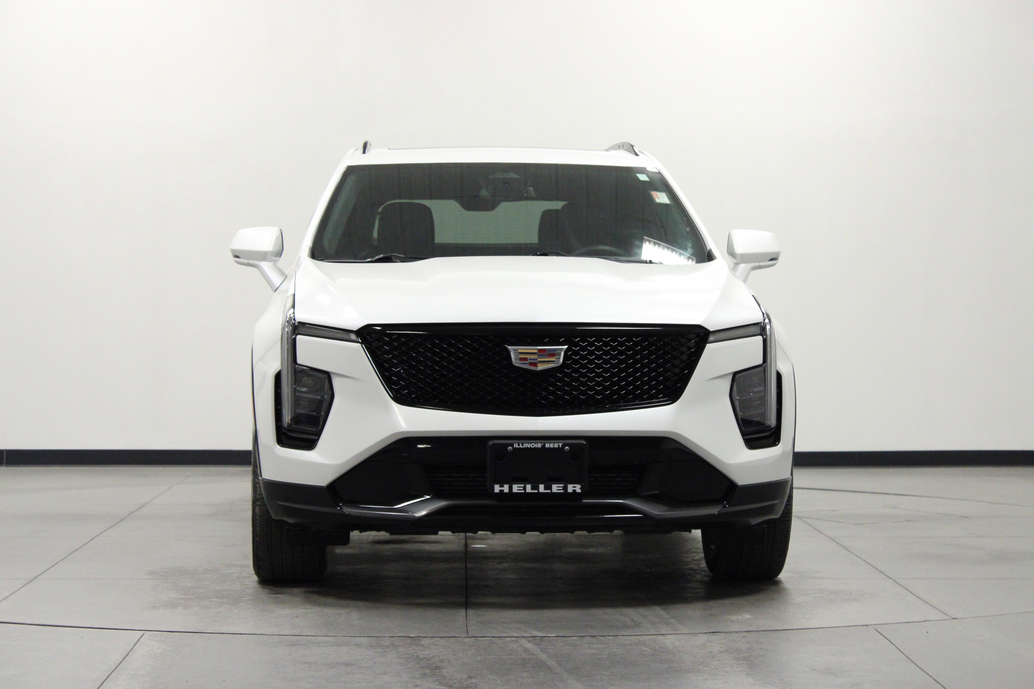 Used 2024 Cadillac XT4 Sport image 9