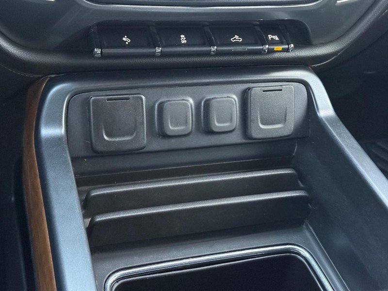 Used 2018 Chevrolet Silverado 1500 LTZ w/ Sport Package image 19