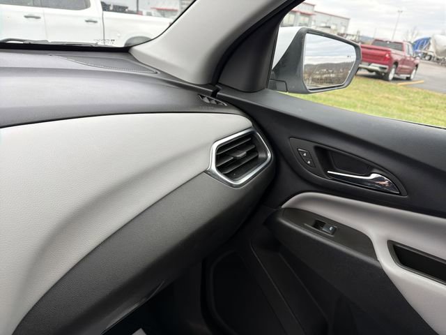 Used 2023 Chevrolet Equinox LT w/ Driver Convenience Package image 24