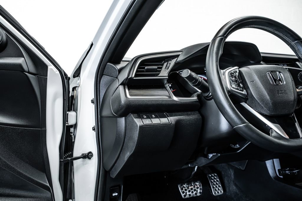 Used 2019 Honda Civic Sport image 12