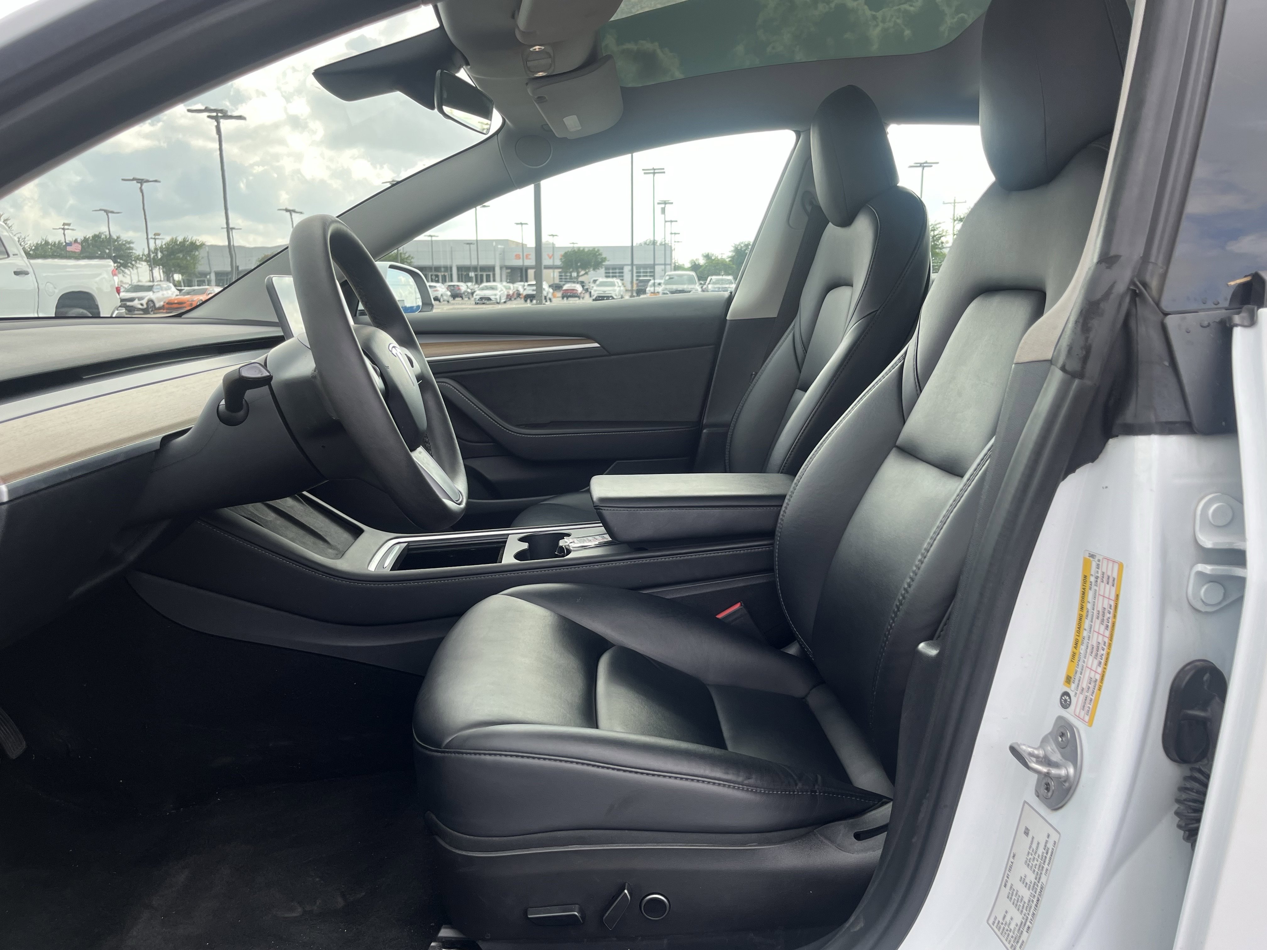 Used 2022 Tesla Model 3 Long Range AWD/4WD image 29