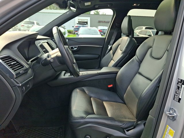 Used 2020 Volvo XC90 T5 Momentum AWD/4WD image 17