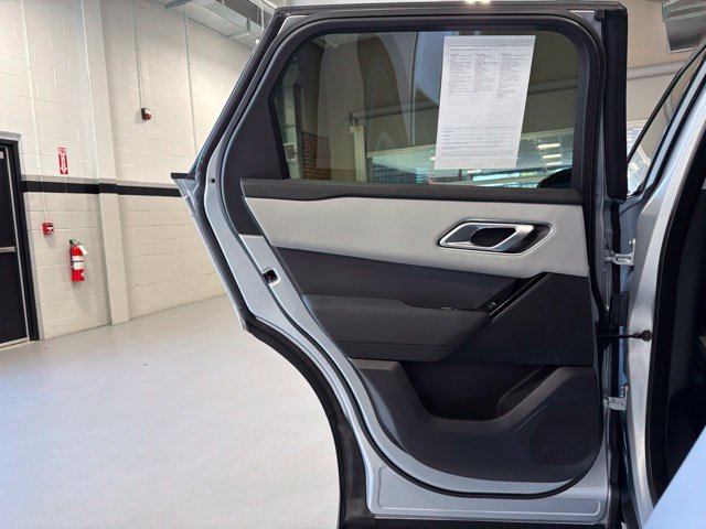 Used 2025 Land Rover Range Rover Velar Dynamic SE AWD/4WD image 24