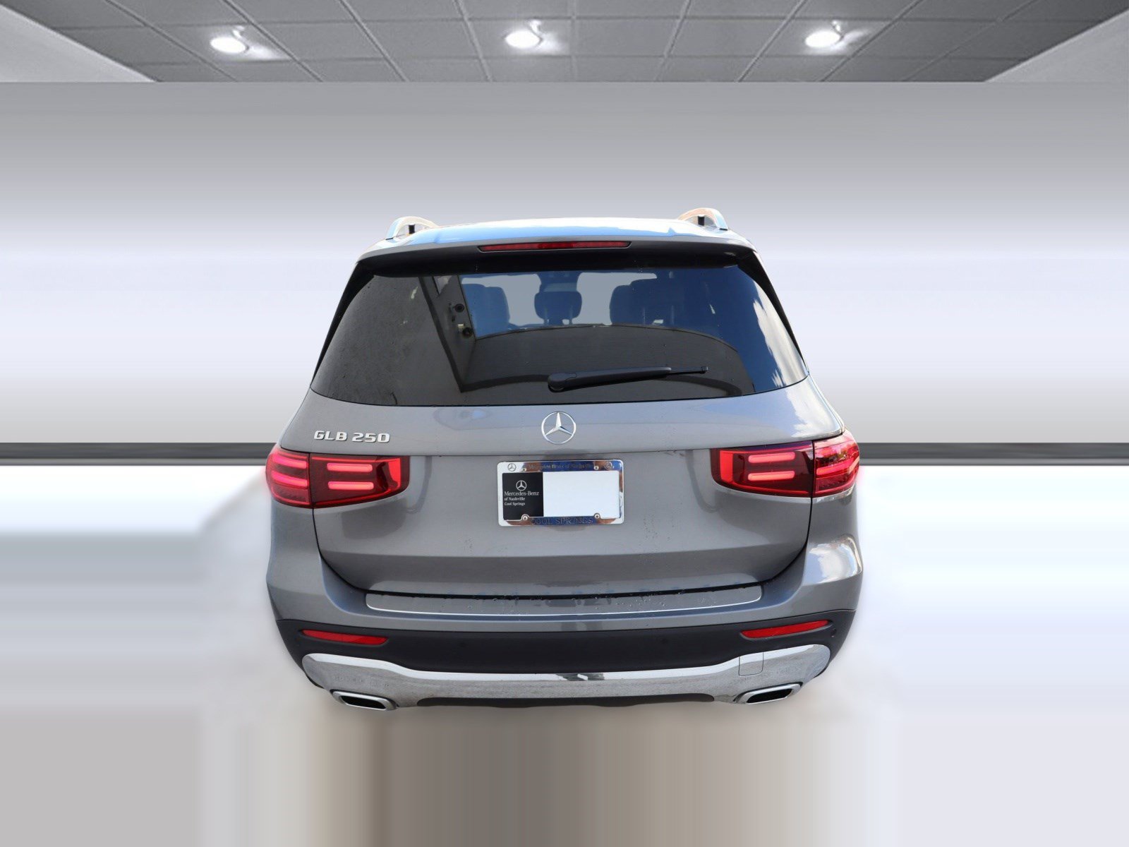 Used 2025 Mercedes-Benz GLB 250 image 8