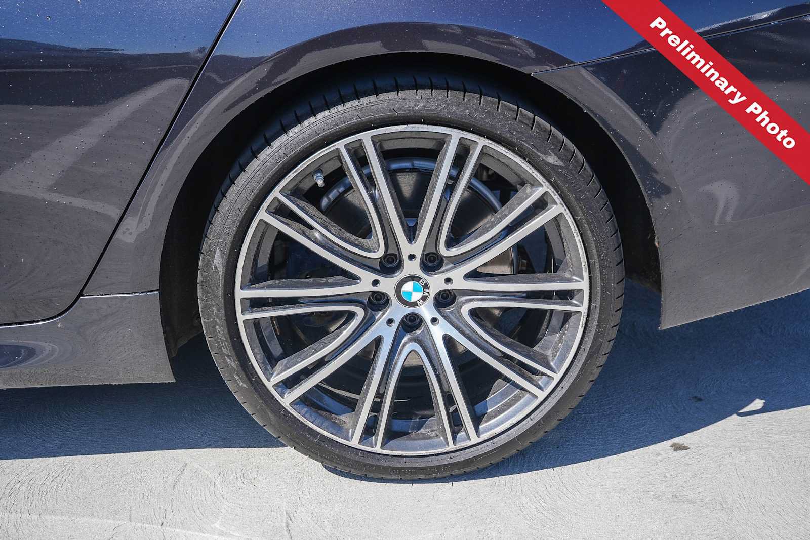 Used 2019 BMW 540i w/ M Sport Package RWD image 11