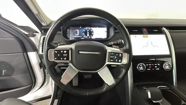Used 2024 Land Rover Discovery S AWD/4WD image 14