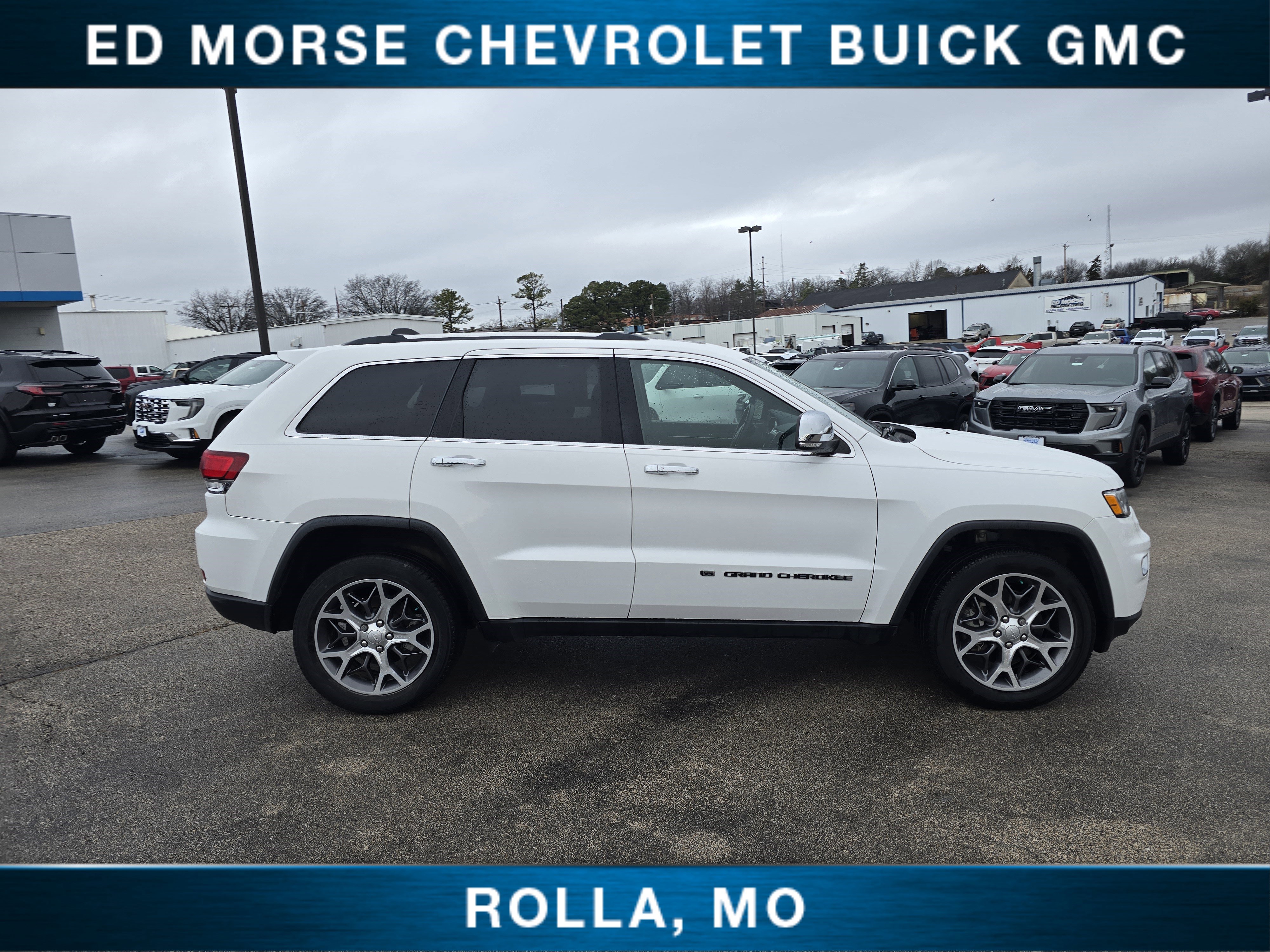 Used 2022 Jeep Grand Cherokee Limited w/ Trailer Tow Group IV AWD/4WD image 2