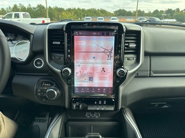 New 2026 RAM 1500 4x4 Crew Cab image 14