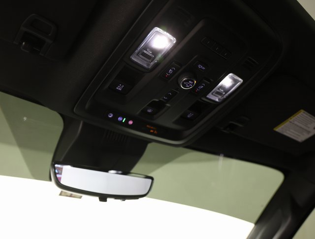 Used 2023 Chevrolet Tahoe Premier image 10