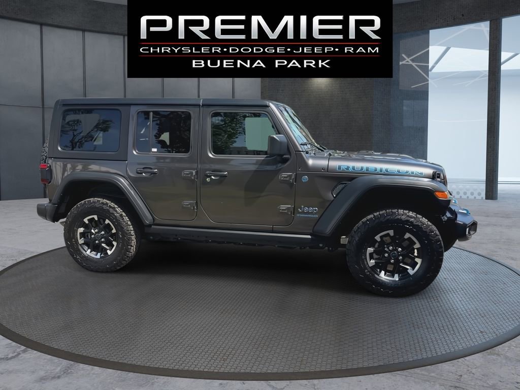 Used 2025 Jeep Wrangler Unlimited Rubicon 4xe w/ Convenience Group image 9