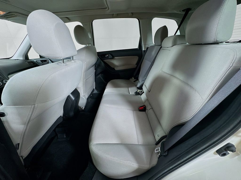 Used 2014 Subaru Forester 2.5i Premium w/ All-Weather Package image 28