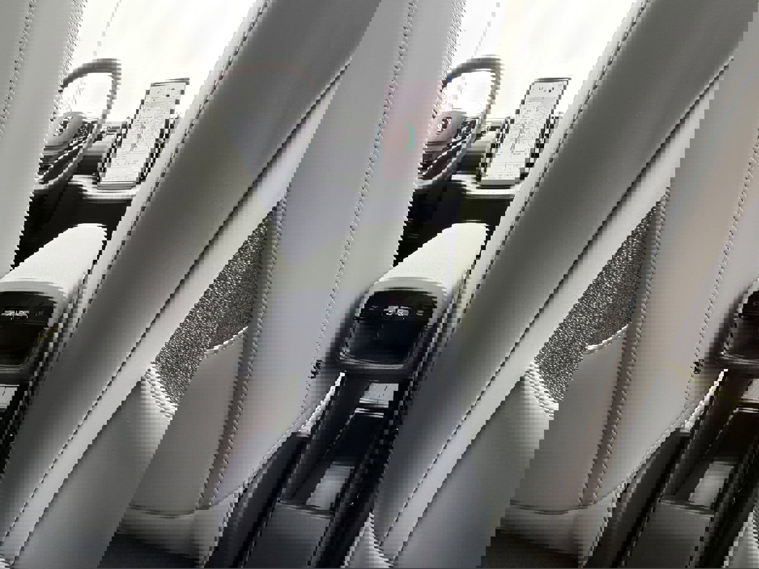 New 2026 Volvo EX30 Cross Country Ultra w/ Protection Package Premier image 11