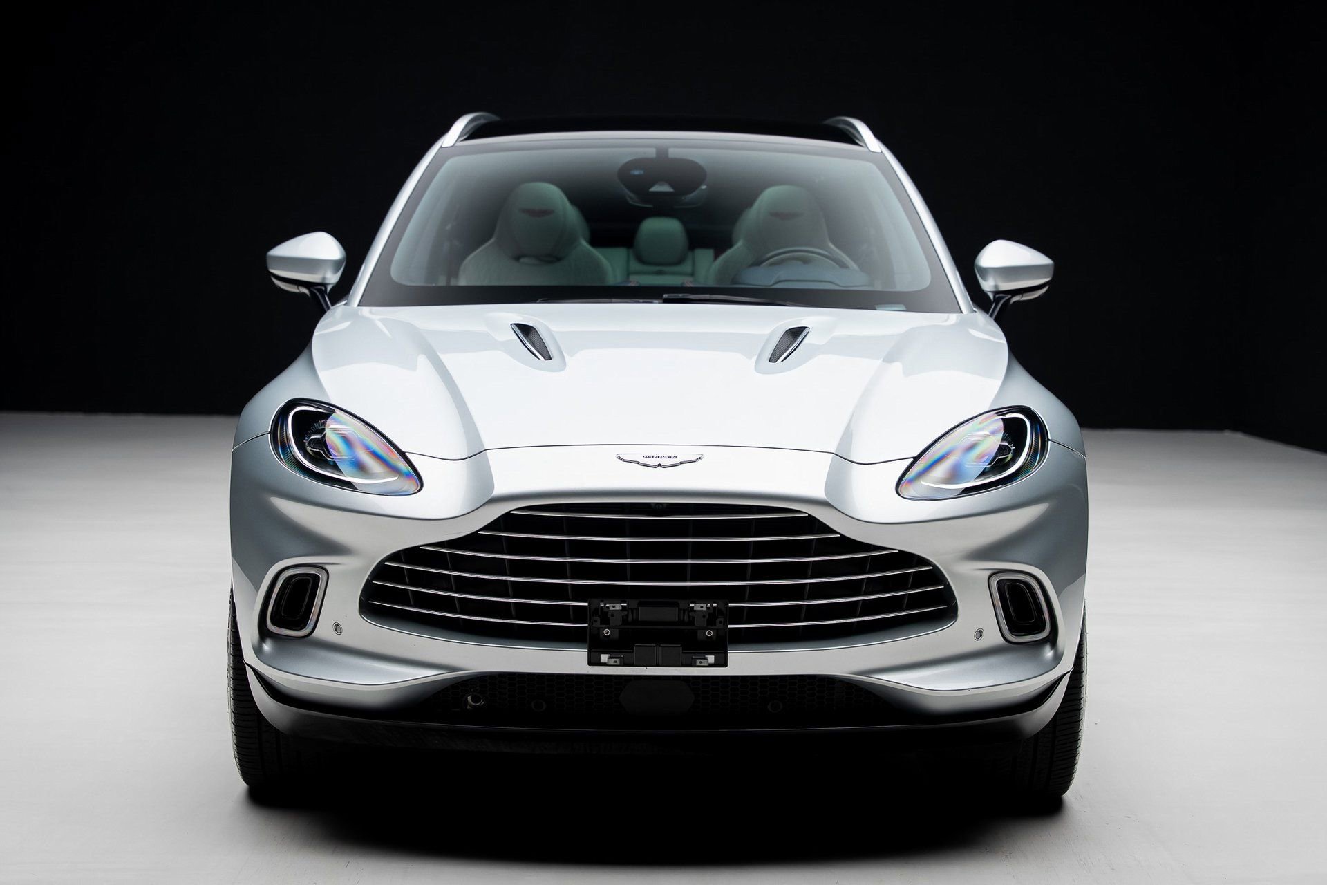 Used 2022 Aston Martin DBX image 6