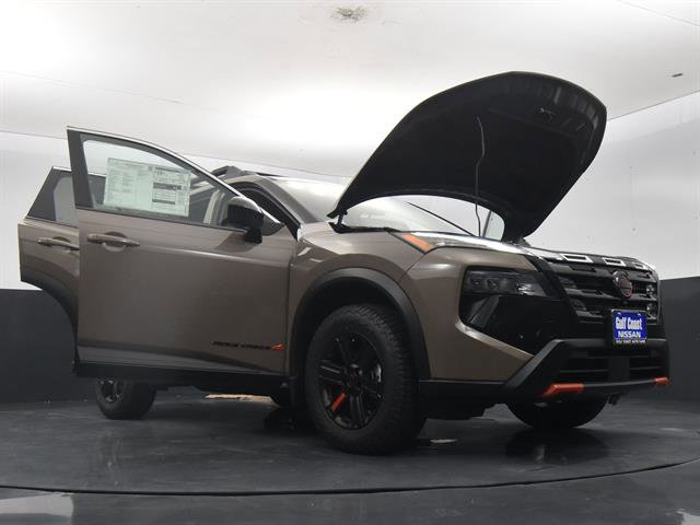 Certified 2025 Nissan Rogue SV image 40