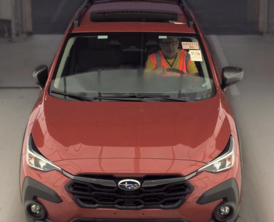 Used 2025 Subaru Crosstrek 2.5i Premium AWD/4WD image 2