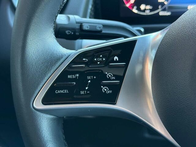 Certified 2025 Mercedes-Benz GLB 250 image 28