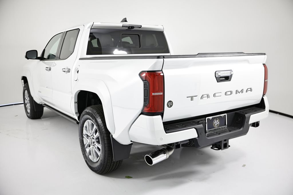 Used 2025 Toyota Tacoma Limited AWD/4WD image 3