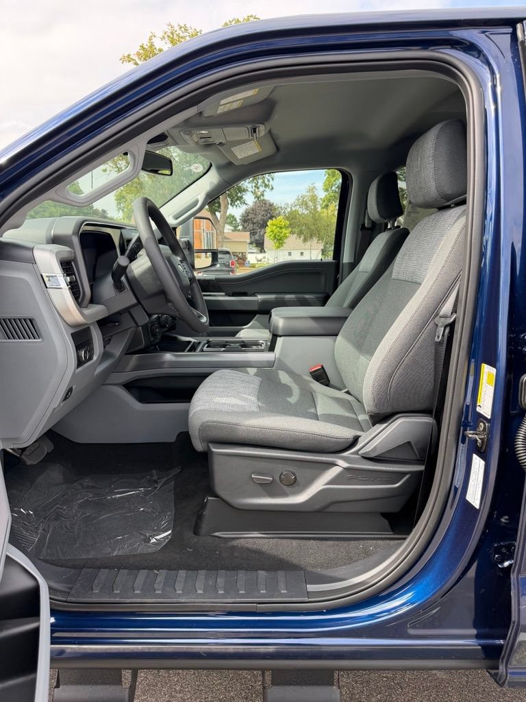 New 2027 Ford F350 XLT w/ XLT Premium Package AWD/4WD image 12