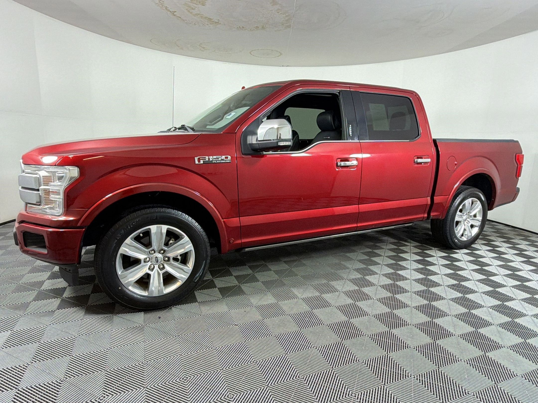 Used 2018 Ford F150 Platinum w/ Equipment Group 701A Luxury RWD image 19