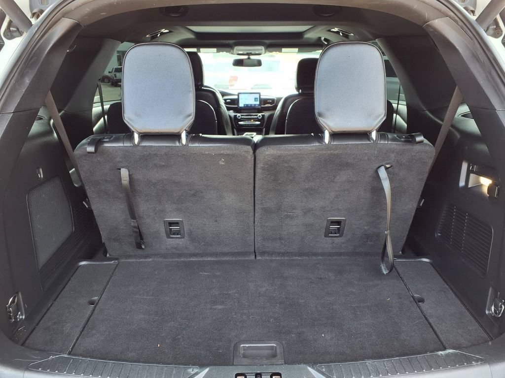 Used 2022 Ford Explorer ST-Line w/ Class IV Trailer Tow Package RWD image 11