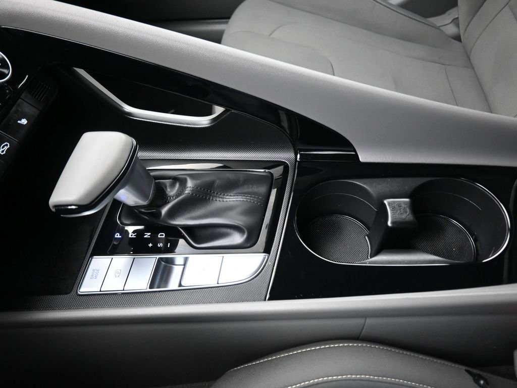 Used 2023 Hyundai Elantra SEL w/ Convenience Package FWD image 24