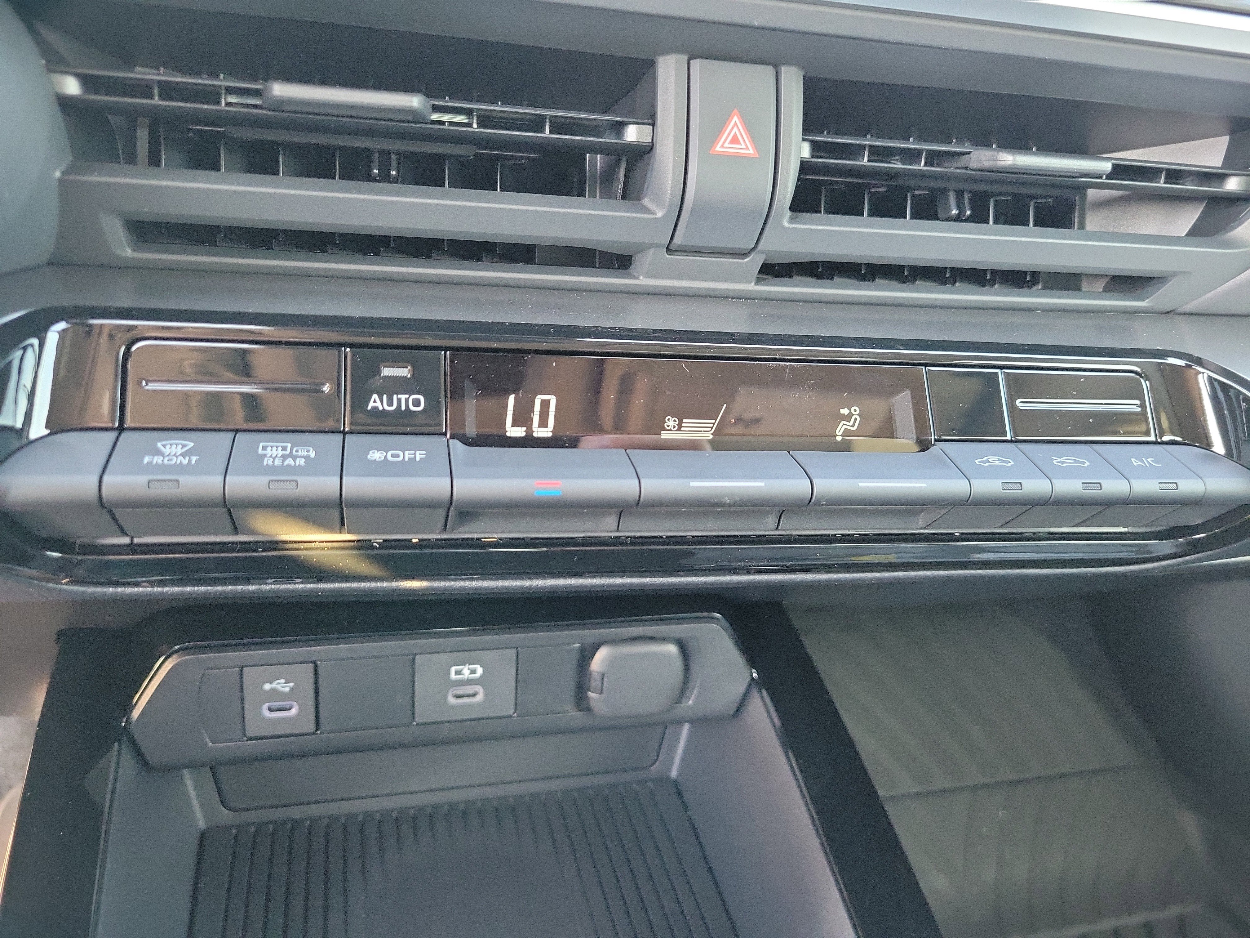 New 2026 Toyota Prius LE image 22