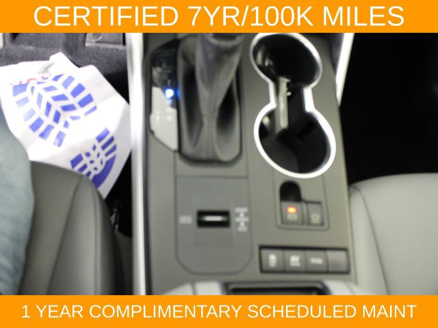 Used 2021 Toyota Highlander XLE AWD/4WD image 28