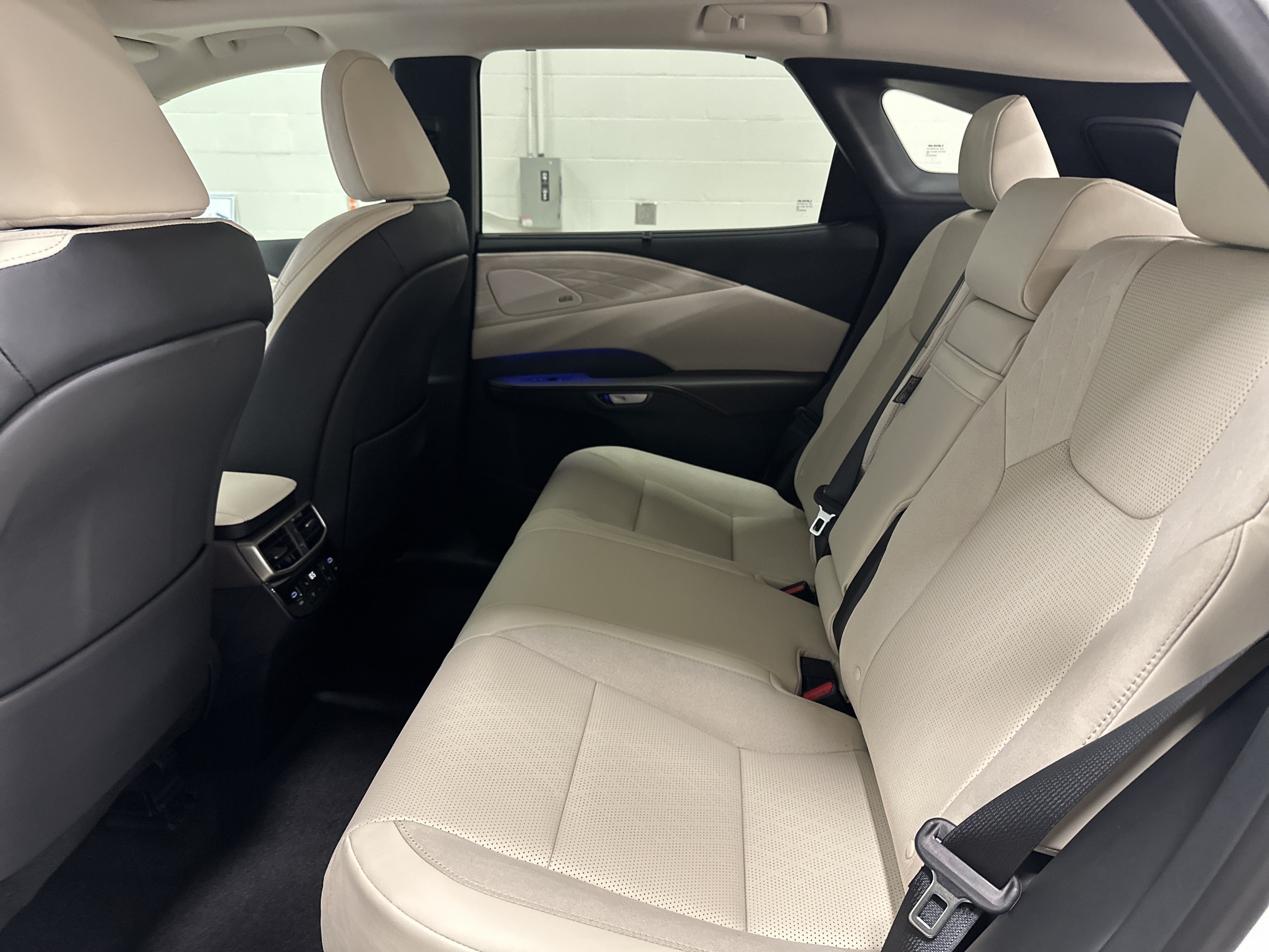 Used 2026 Lexus RX 350 AWD w/ Convenience Package image 31
