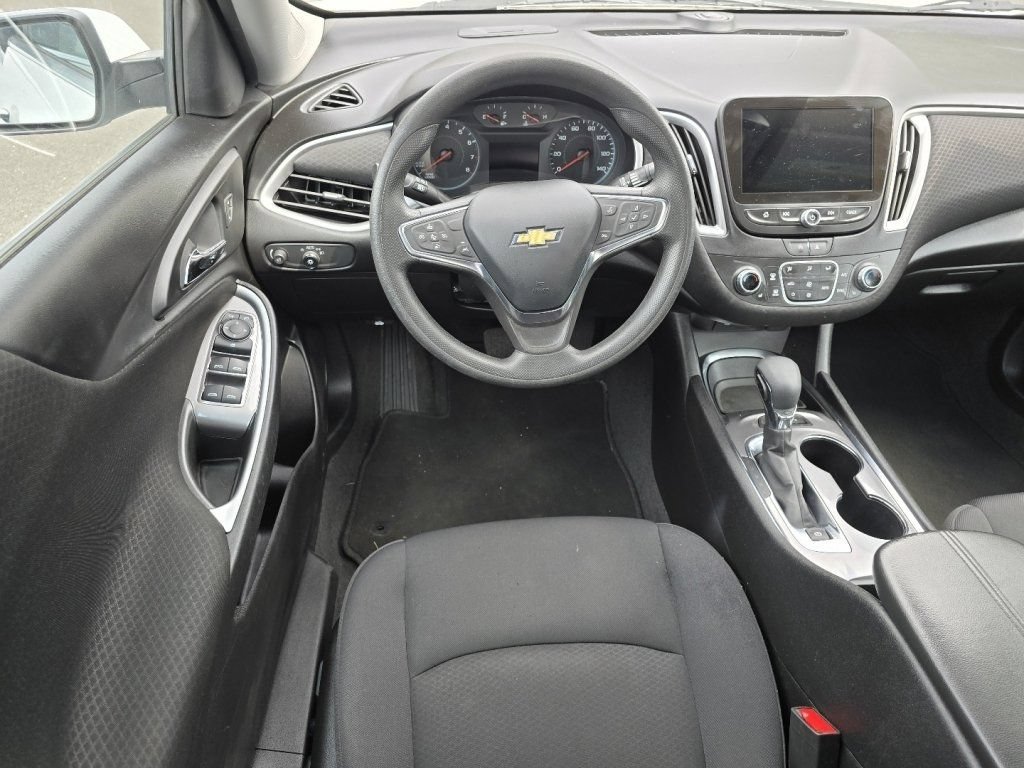 Used 2024 Chevrolet Malibu LT FWD image 19